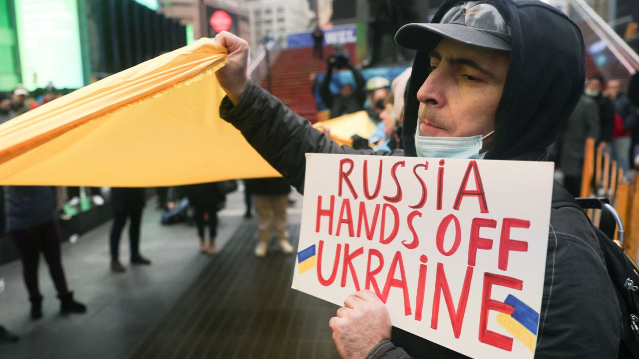 Protests opposing Russian invasion of Ukraine held in cities around the world 