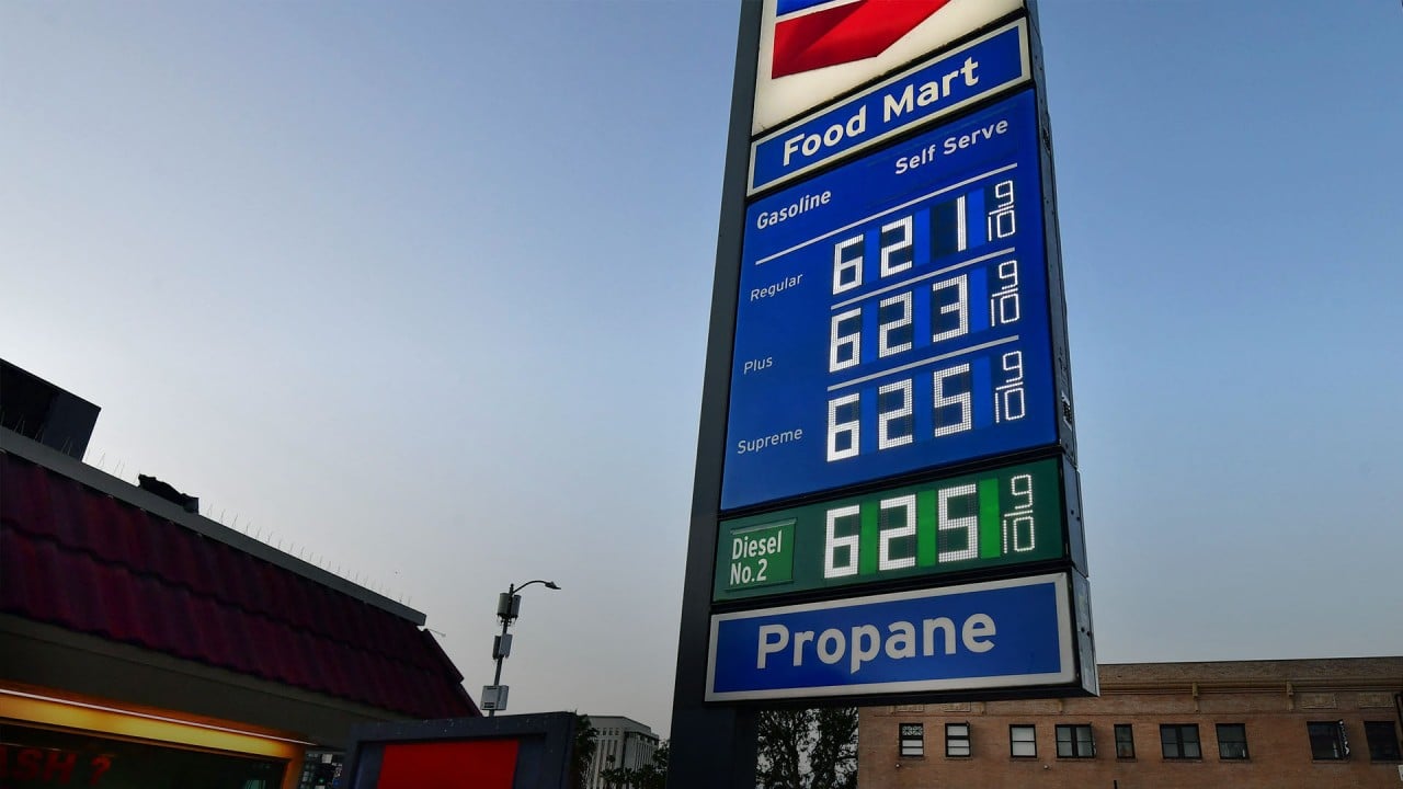 Oil prices skyrocket around the world as result of Russia-Ukraine conflict, sanctions
