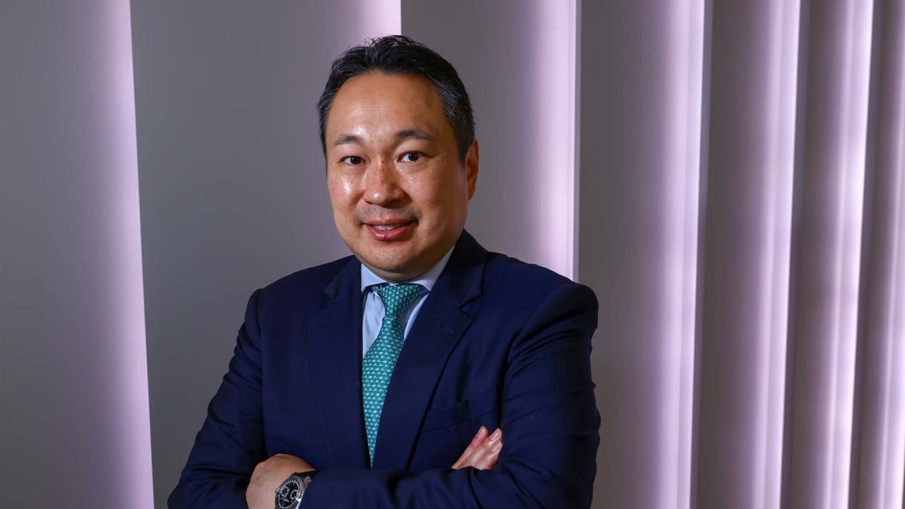 Hong Kong a magnet for international listings, says top China banker at UBS