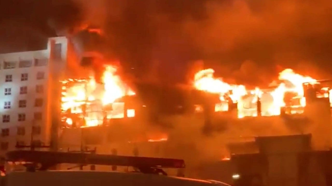 Massive fire engulfs Cambodian casino, people jump out of windows to escape
