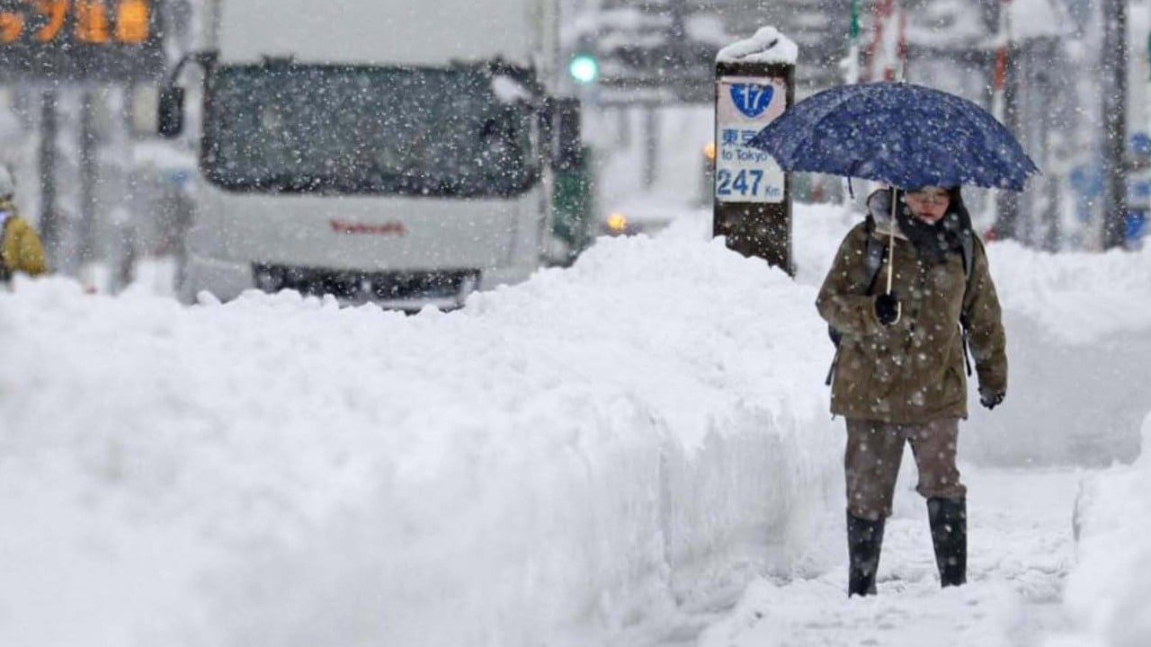 Travel chaos South Korea, Japan grapple with extreme weather
