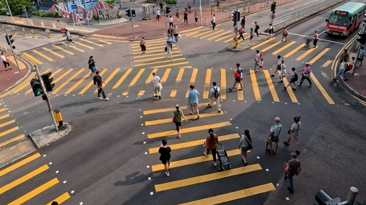 Hongkongers want more diagonal pedestrian crossings