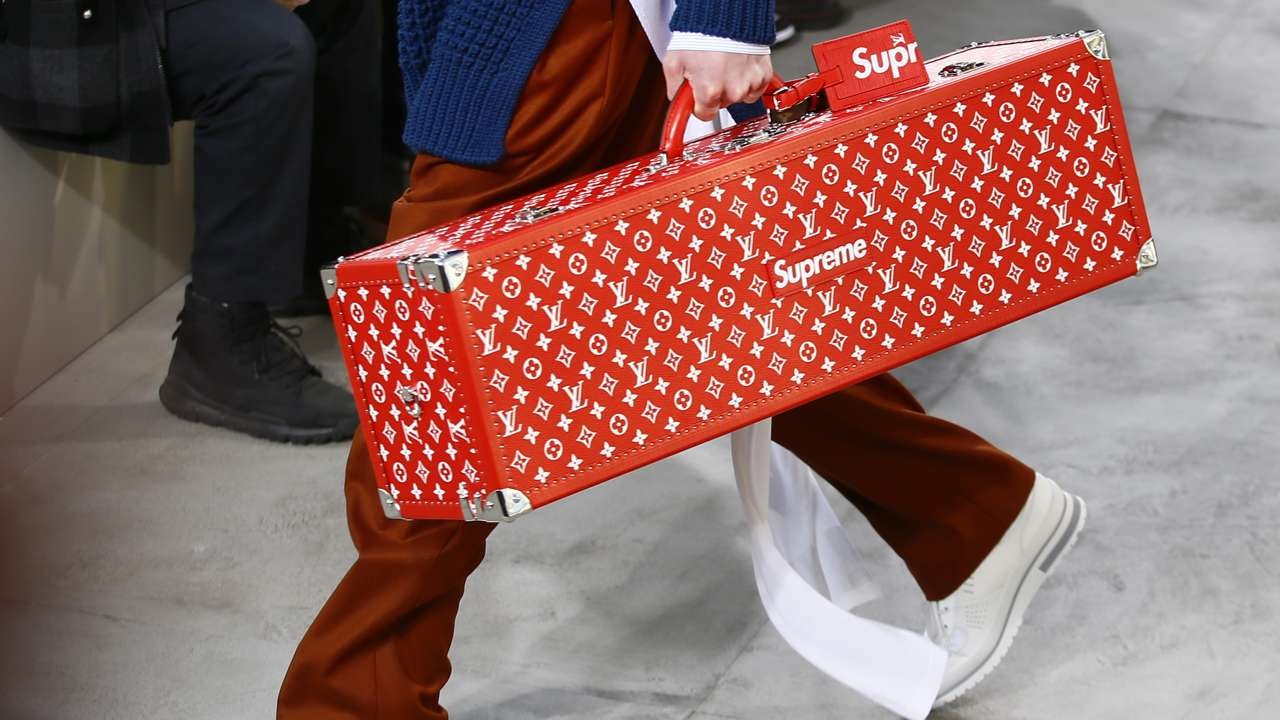 Louis vuitton supreme outfit online