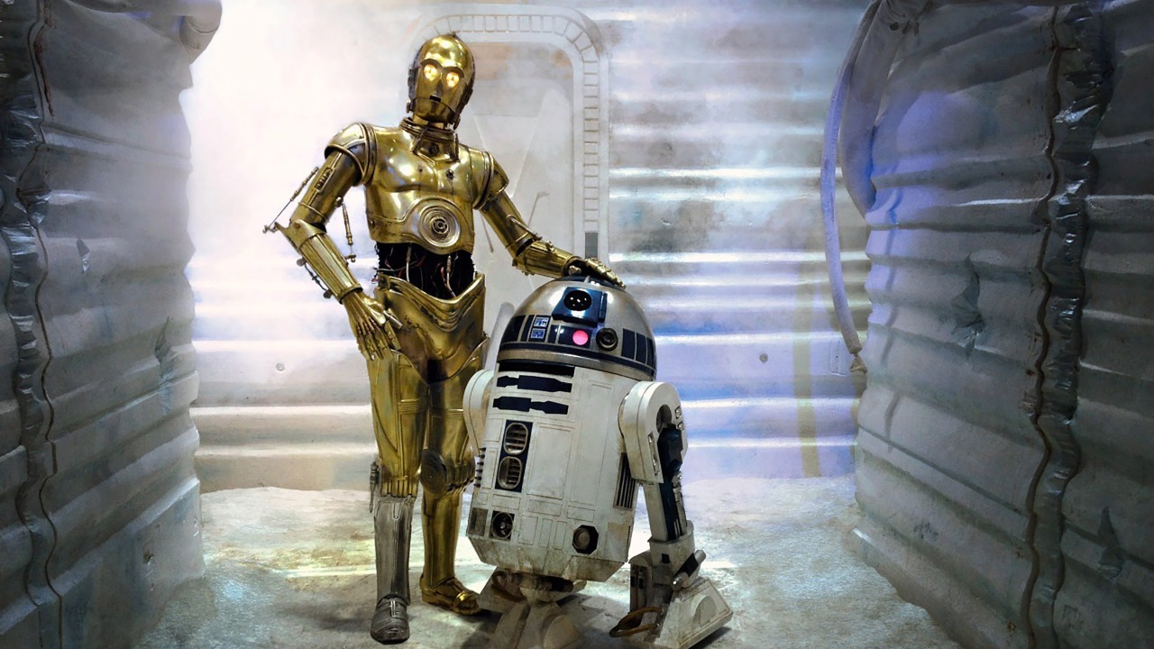 R2-D2 droid used in Star Wars films sells for $2.76m