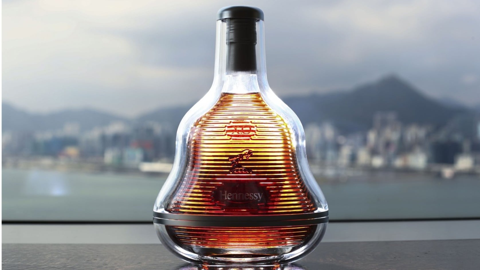 ブランデー Hennessy X.O Marc Newson Limited Edition 8f110270-9db6-11e7-9b91-