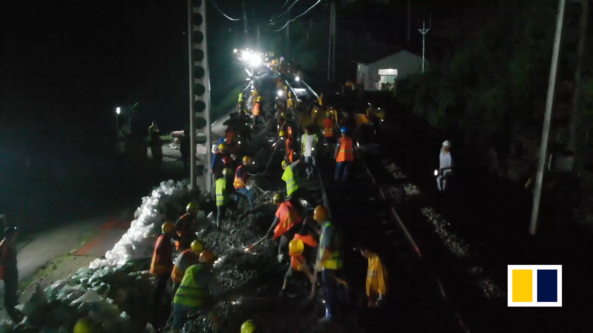 Chinese workers take just 3.5 hours to lay part of high-speed railway